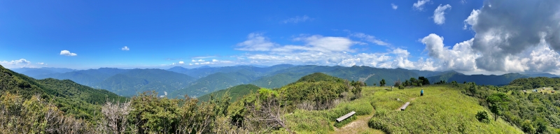 高知県の避暑地 梶ヶ森の山頂にペットと一緒に涼みに行ってみました お盆休みの後半はお山のてっぺんへ